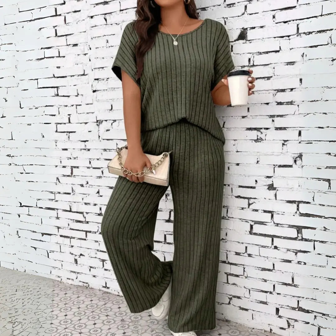 WAUNA™ - Casual Plus Size Short Sleeve Top and Pants Set CULT ÉIRE