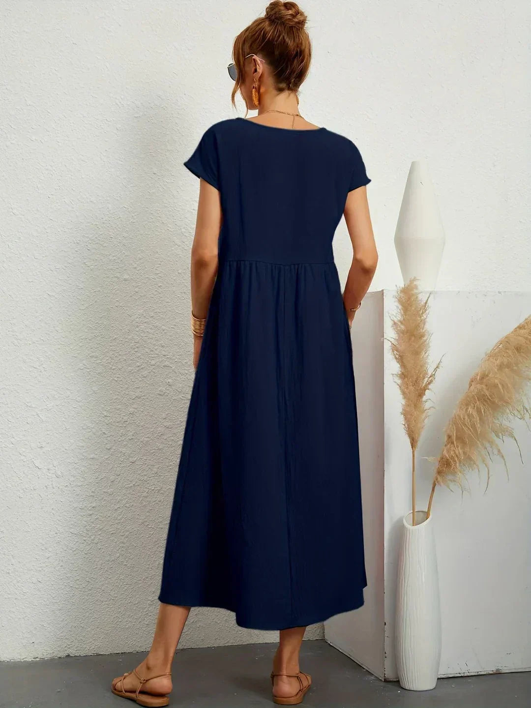 GABRIELLE™ — A Flowing Midi Dress with Timeless Elegance CULTÉIRE DUBLIN