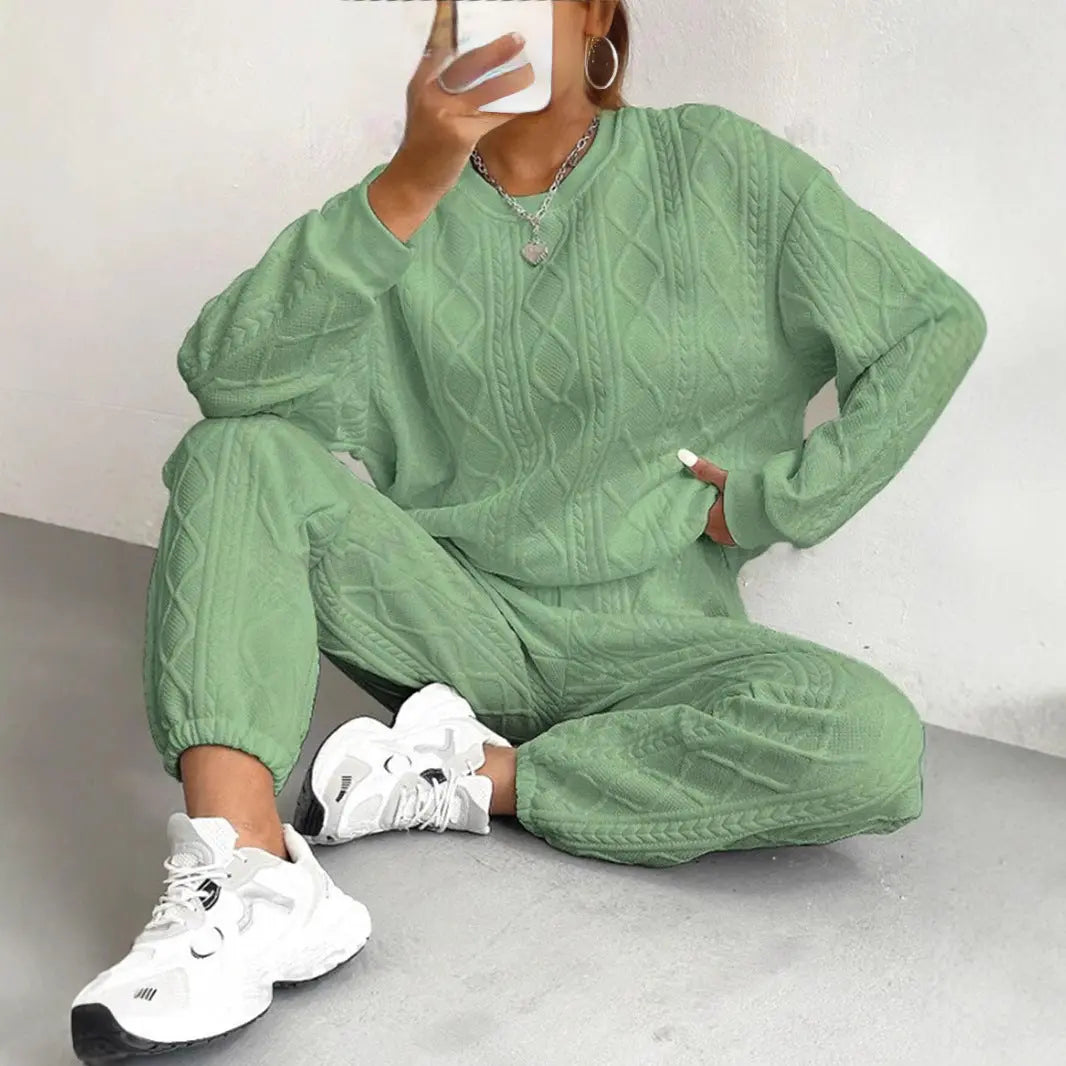 DALI™ - Comfy Long Sleeve Sweatshirt and Sweatpants Set CULT ÉIRE