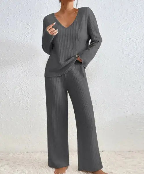 Selvarinnei | Two-piece V-neck Set CULT ÉIRE