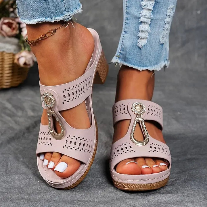 FAITH | Chic And Comfortable Orthopedic Sandals CULT ÉIRE